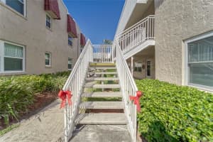 10034 64TH AVE N #25, ST PETERSBURG, FL 33708 Sold 05/17/23
