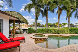 1999 TANGLEWOOD DR NE, ST PETERSBURG, FL 33702 Sold 03/03/23