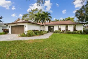 1999 TANGLEWOOD DR NE, ST PETERSBURG, FL 33702 Sold 03/03/23
