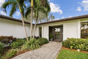 1999 TANGLEWOOD DR NE, ST PETERSBURG, FL 33702 Sold 03/03/23