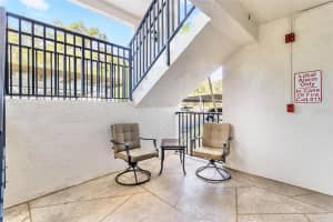 871 NEW YORK AVE #101, DUNEDIN, FL 34698 Sold 01/18/23