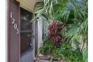 501 BAY DRIVE, LARGO, FL 33770 Sold 02/14/23