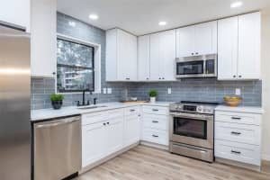 2201 PINE DRIVE, TARPON SPRINGS, FL 34689 Sold 02/13/23