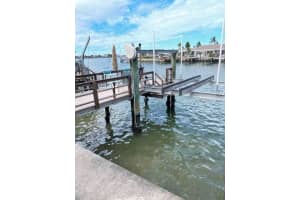635 Boca Ciega Point Blvd, St. Petersburg, FL 33708, Sold 03/31/23