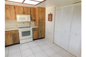 2514 OAKLEAF LANE, CLEARWATER, FL 33763 Sold 01/19/23