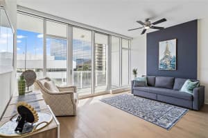 175 1ST STREET, ST PETERSBURG, FL 33701 Sold 04/28/23