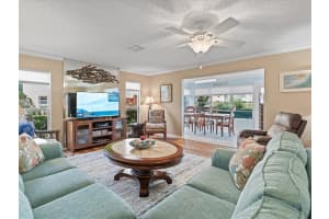 117 DOGWOOD CIRCLE, SEMINOLE, FL 33777 Sold 02/27/23
