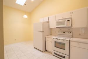 39650 Us Highway 19 N #626 Tarpon Springs, FL 34689 Sold 02/10/23