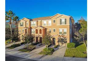 8883 WHITE SAGE LOOP, LAKEWOOD RANCH, FL 34202 Sold 05/31/23