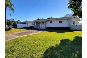 5201 40th St S, St. Petersburg, FL 33711, Sold 03/17/23