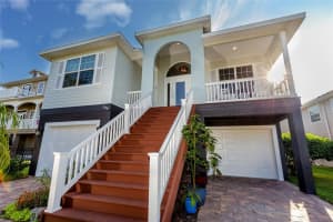 1529 Riverside Dr Tarpon Springs, FL 34688 Sold 04/24/23