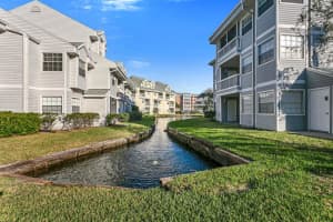 6924 STONES THROW CIRCLE, ST PETERSBURG, FL 33710 Sold 01/31/23