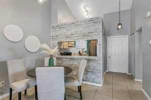 6924 STONES THROW CIRCLE, ST PETERSBURG, FL 33710 Sold 01/31/23