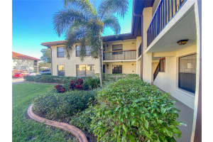 301 HAMMOCK PINE BOULEVARD, CLEARWATER, FL 33761 Sold 02/03/23