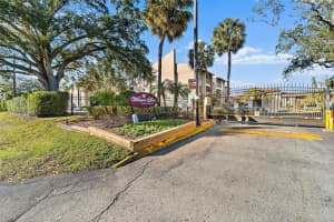 3857 LAKE DRIVE, TAMPA, FL 33614 Sold 05/15/23