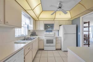 4775 COVE CIRCLE, ST PETERSBURG, FL 33708 Sold 09/15/23