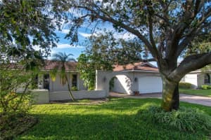2057 ILLINOIS AVENUE, ST PETERSBURG, FL 33703 Sold 02/15/23