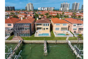 214 SAND KEY ESTATES DRIVE, CLEARWATER, FL 33767 Sold 02/29/24