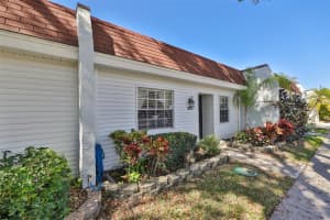 9136 OAKWOOD LANE, SEMINOLE, FL 33776 Sold 05/24/23