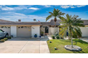 274 BOCA CIEGA POINT BOULEVARD, ST PETERSBURG, FL 33708 Sold 04/07/23