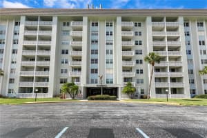 9 Forbes Pl #104