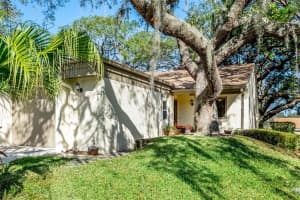 2606 OAK CIRCLE, TARPON SPRINGS, FL 34689 Sold 04/06/23