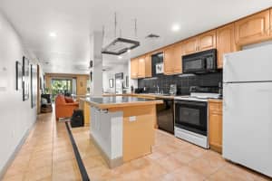4925 38th Way S, St. Petersburg, FL 33711, Sold 03/13/23