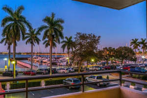 1400 1st Ave W, Bradenton, FL 34205, Sold 03/16/23
