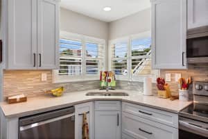 6151 BAHIA DEL MAR BOULEVARD, ST PETERSBURG, FL 33715 Sold 04/26/23