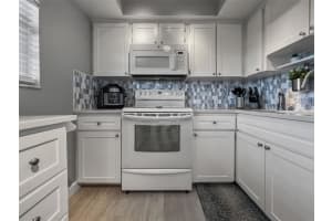 10215 Regal Dr, Largo, FL 33774, Sold 03/16/23