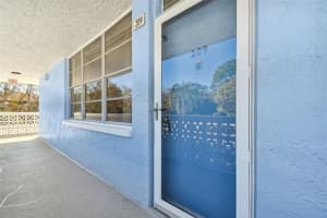 4720 Locust St Ne #209 St Petersburg, FL 33703 Sold 04/27/23