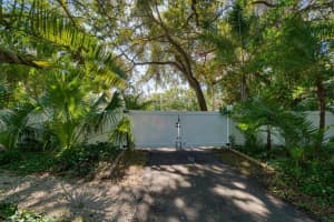 950 VIRGINIA STREET, DUNEDIN, FL 34698 Sold 05/08/23