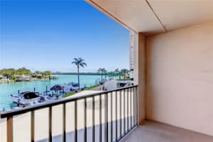 51 ISLAND WAY, CLEARWATER BEACH, FL 33767 - MLS#MFRU8190269