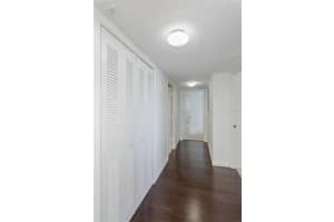 632 EDGEWATER DRIVE, DUNEDIN, FL 34698 Sold 05/02/23