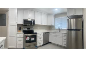 860 VILLAGE DRIVE, ST PETERSBURG, FL 33716 Sold 04/28/23