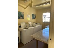 1 BOCA CIEGA POINT BOULEVARD, SAINT PETERSBURG, FL 33708 Sold 05/09/23