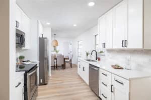 6503 29TH AVENUE, BRADENTON, FL 34209 Sold 03/24/23
