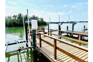 482 BOCA CIEGA POINT BOULEVARD, ST PETERSBURG, FL 33708 Sold 08/17/23