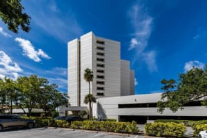 5940 PELICAN BAY PLAZA, GULFPORT, FL 33707 Sold 01/05/24