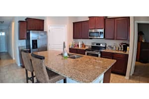 129 WATERSIDE CIRCLE, WINTER HAVEN, FL 33880 Sold 04/07/23