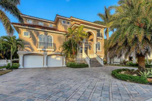 5951 BAYVIEW CIRCLE, GULFPORT, FL 33707 Sold 06/23/23