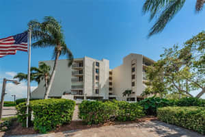 5700 ESCONDIDA BOULEVARD, ST PETERSBURG, FL 33715 Sold 04/11/23