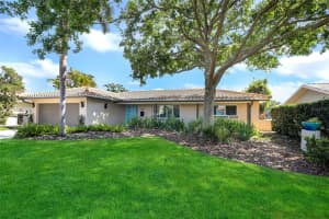 2018 MASSACHUSETTS AVENUE, ST PETERSBURG, FL 33703 Sold 07/14/23