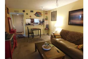 6939 STONES THROW CIRCLE, ST PETERSBURG, FL 33710 Sold 04/03/23