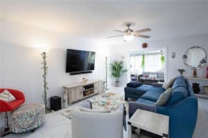 3210 39th St S #b St Petersburg, FL 33711 Sold 04/14/23