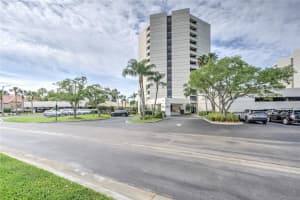 5940 PELICAN BAY PLAZA, GULFPORT, FL 33707 Sold 04/28/23
