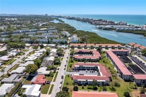 10280 Imperial Point Dr W, Largo, FL 33774, Sold 04/07/23