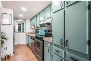 470 3rd St S, St. Petersburg, FL 33701, Sold 05/01/23