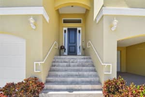 16 FRANKLIN COURT, ST PETERSBURG, FL 33711 Sold 05/02/23