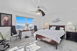 7200 Sunshine Skyway Ln S, St. Petersburg, FL 33711, Sold 04/20/23